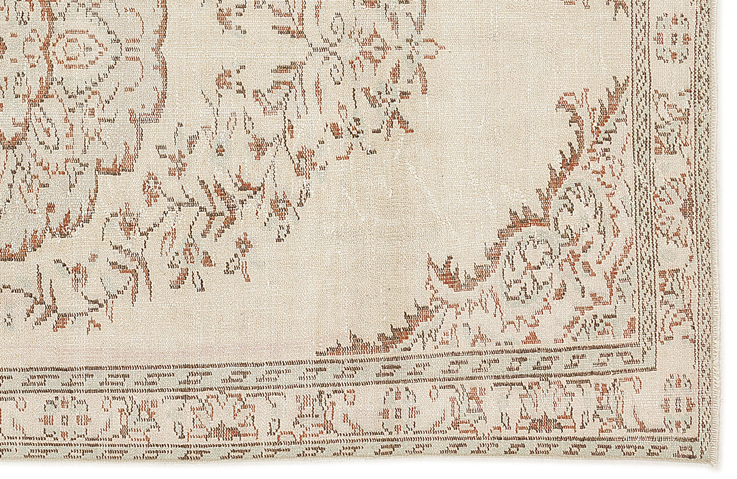 Bekeya - Vintage Medallion Rug - 5'4 X 9'1