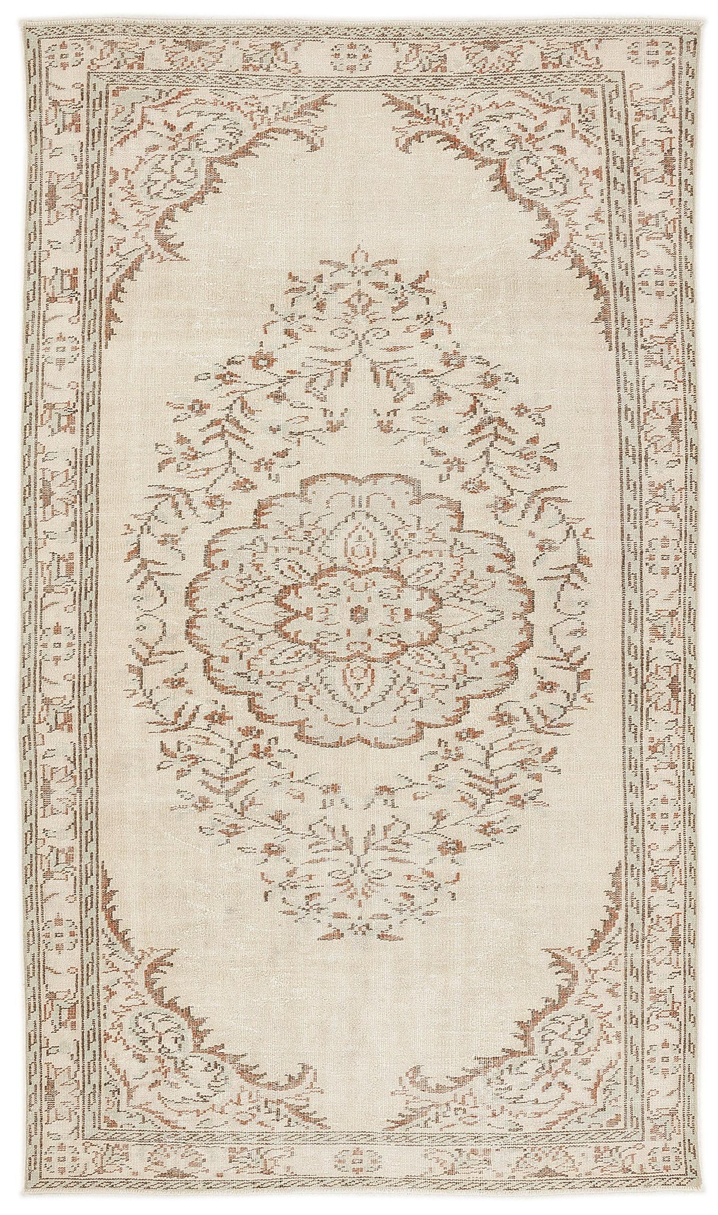 Bekeya - Vintage Medallion Rug - 5'4 X 9'1