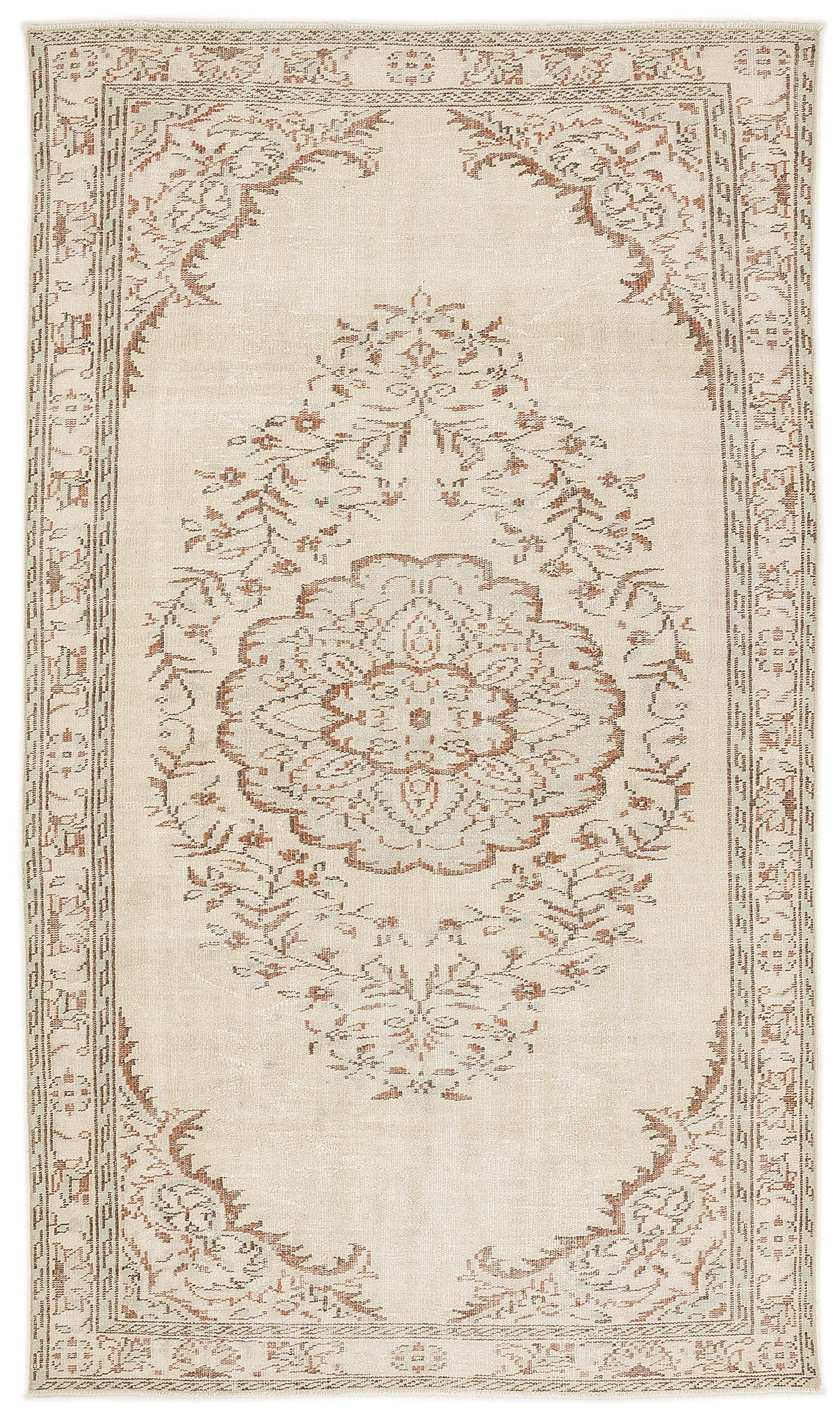 Bekeya - Vintage Medallion Rug - 5'4 X 9'1