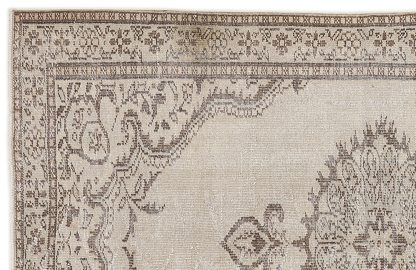 Zakora - Vintage Medallion Rug - 5'5 X 8'2