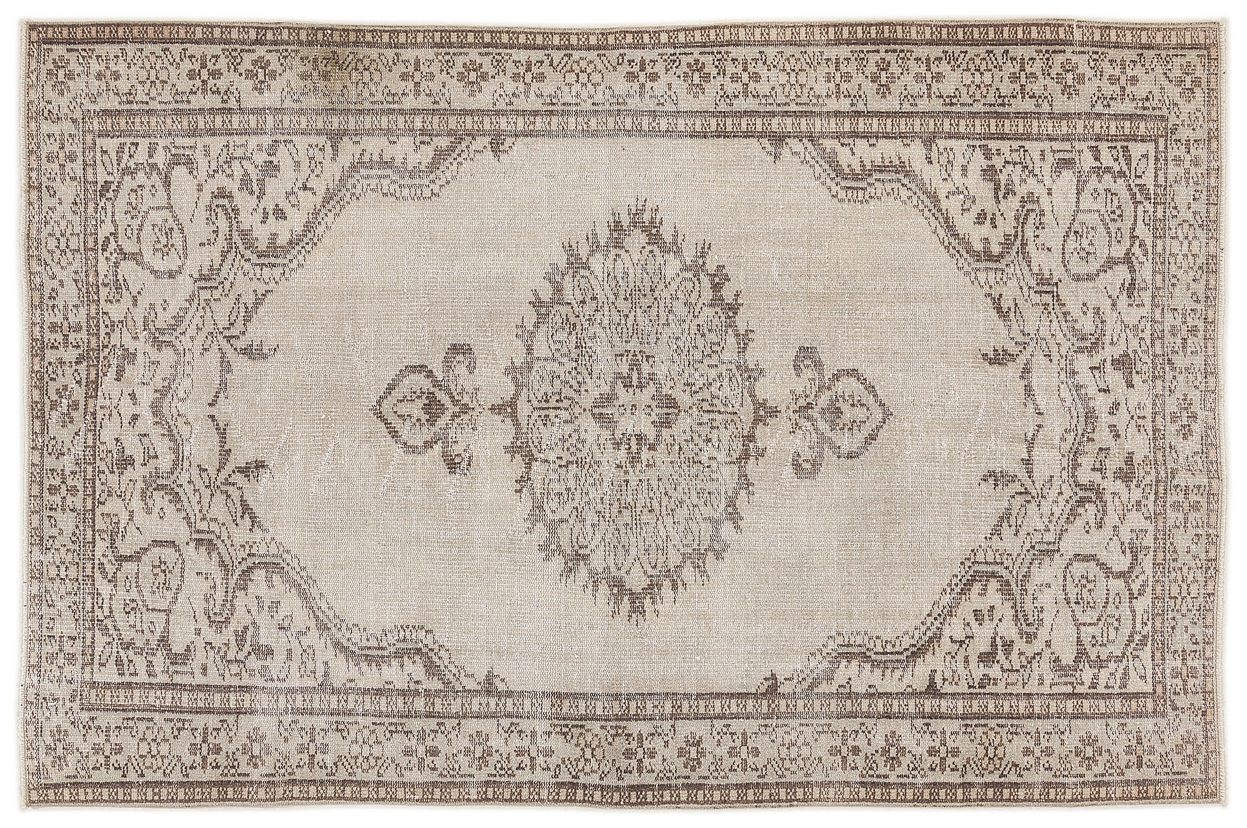 Zakora - Vintage Medallion Rug - 5'5 X 8'2