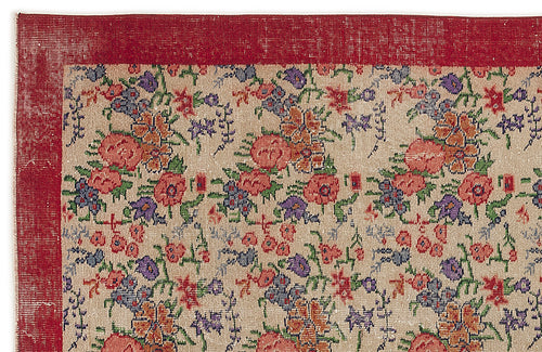 Load image 1 in gallery view. Diafian - Vintage Floral Rug - 5'3 X 9'6