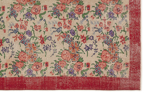 Load image 1 in gallery view. Diafian - Vintage Floral Rug - 5'3 X 9'6