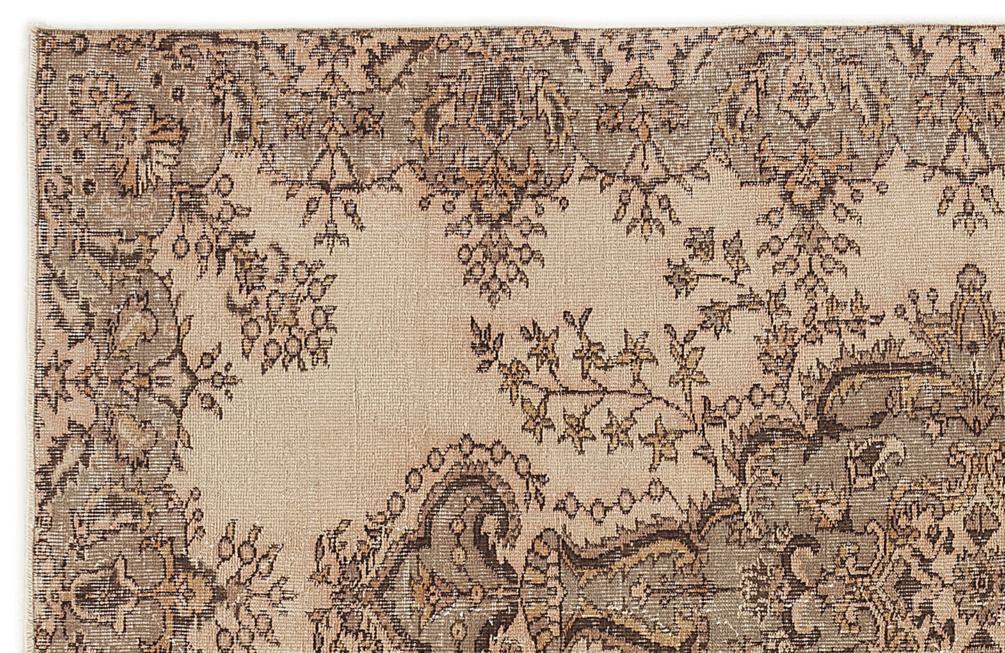 Caumina - Vintage Medallion Rug - 5'3 X 8'6