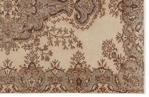 Load image 1 in gallery view. Caumina - Vintage Medallion Rug - 5'3 X 8'6