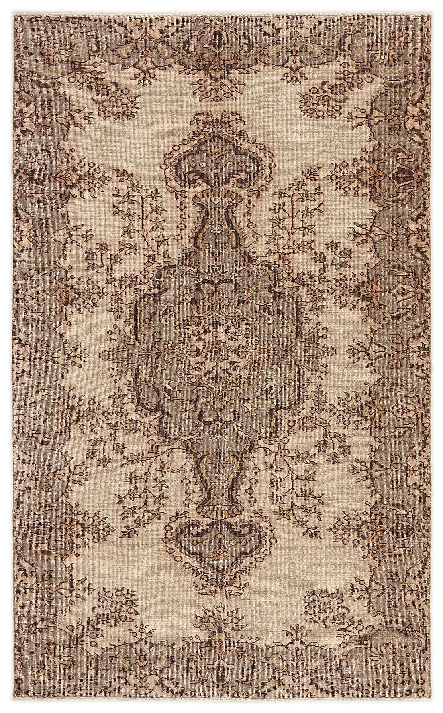 Caumina - Vintage Medallion Rug - 5'3 X 8'6