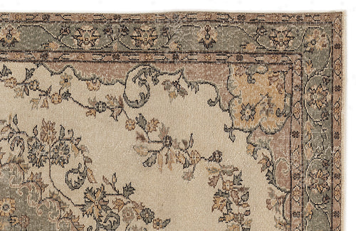 Load image 1 in gallery view. Treala - Vintage Medallion Rug - 5'7 X 8'11