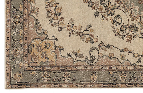 Load image 1 in gallery view. Treala - Vintage Medallion Rug - 5'7 X 8'11