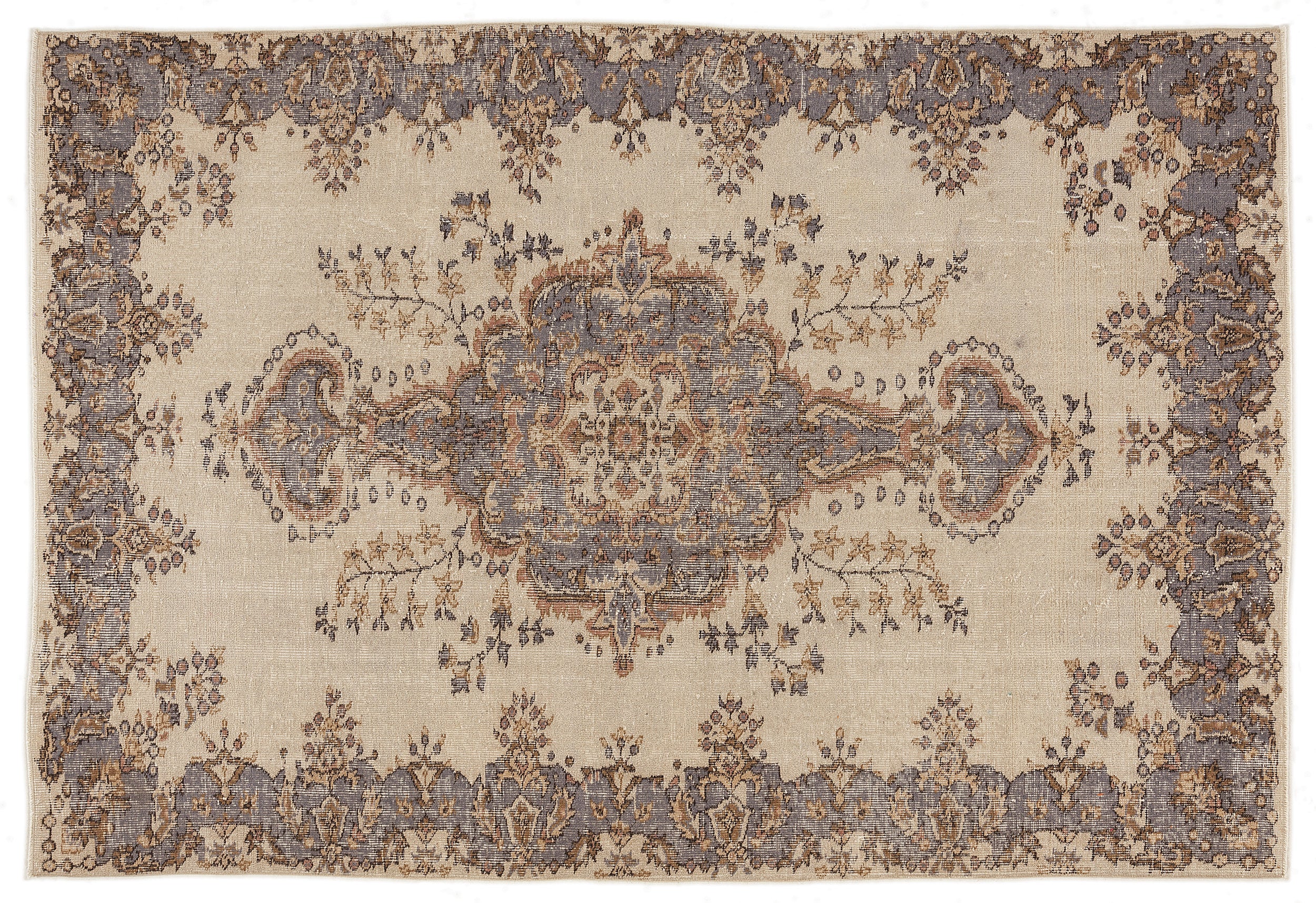 Hahata - Vintage Medallion Rug - 5'10 X 8'8
