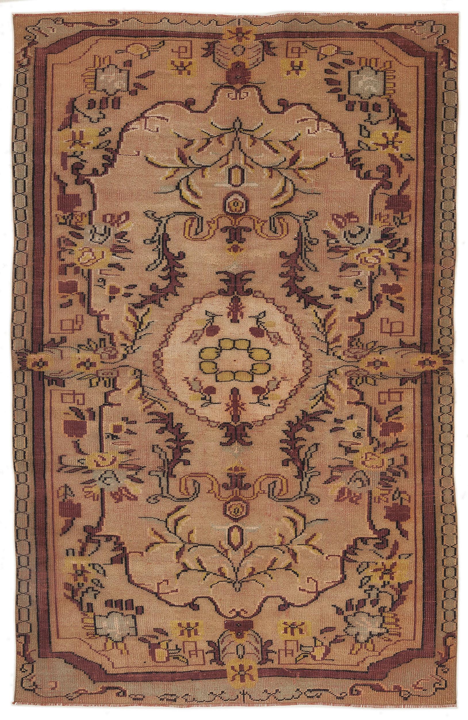 Fazoma - Vintage Medallion Rug - 5'9 X 9'2