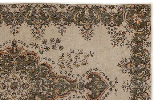 Load image 1 in gallery view. Fafais - Vintage Medallion Rug - 5'2 X 8'6