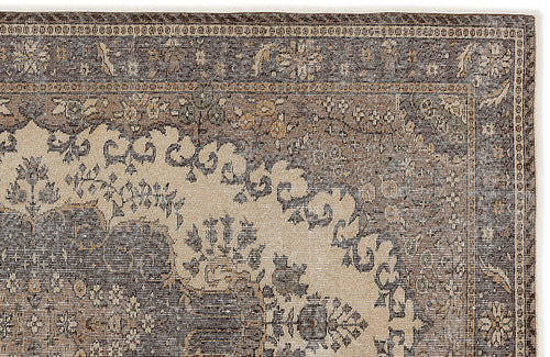 Load image 1 in gallery view. Praduda - Vintage Medallion Rug - 5'5 X 8'10
