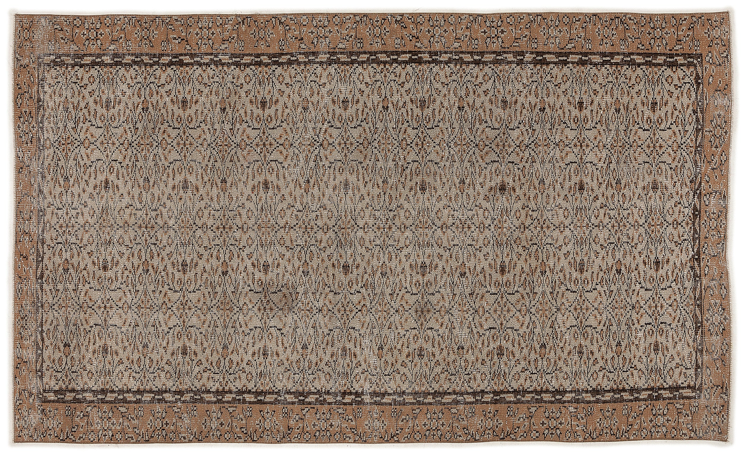 Thubuen - Vintage Floral Rug - 5'5 X 9'1