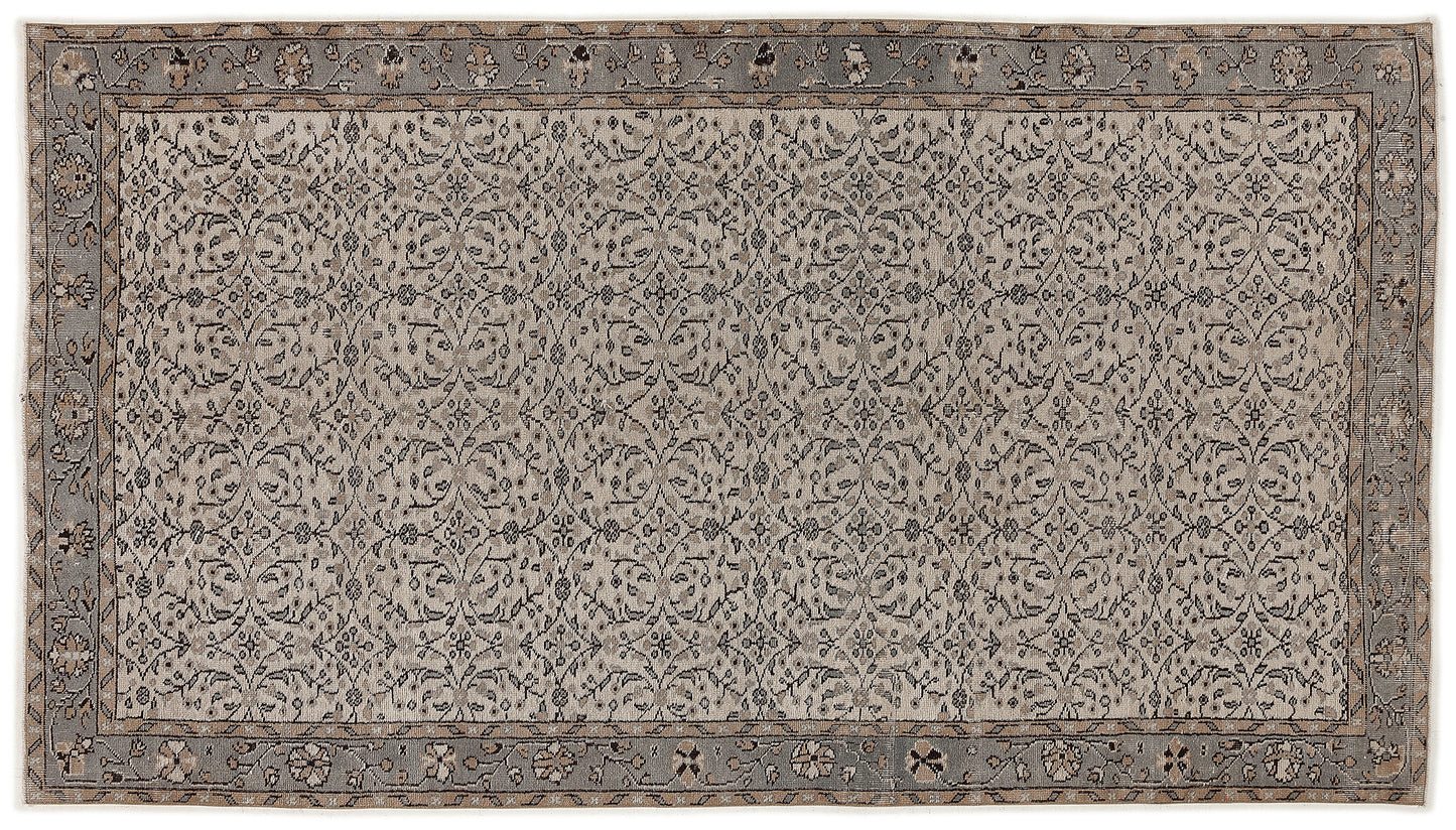 Cunius - Vintage Floral Rug - 5'8 X 10'0