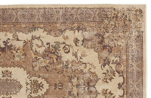 Load image 1 in gallery view. Trana - Vintage Medallion Rug - 5'6 X 9'1