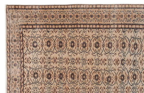Load image 1 in gallery view. Benaor - Vintage Floral Rug - 5'7 X 9'0