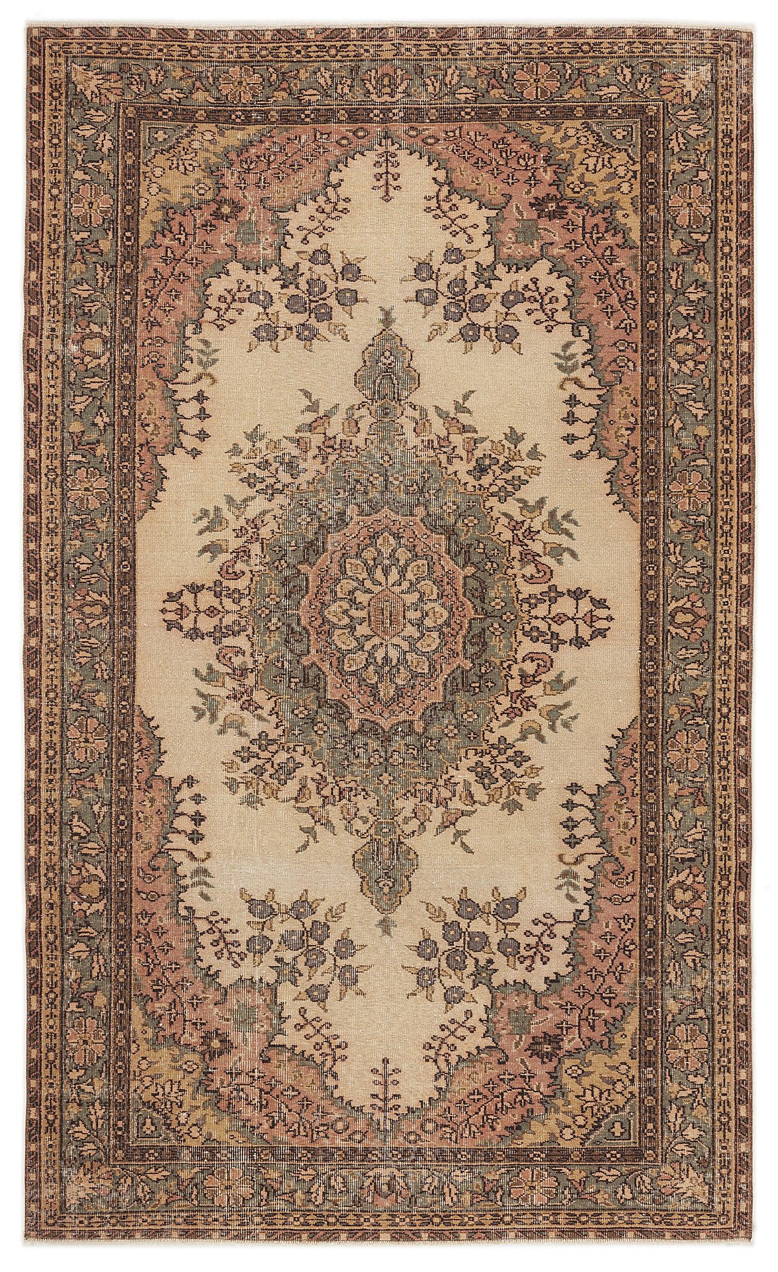 Vobeya - Vintage Medallion Rug - 5'6 X 9'2
