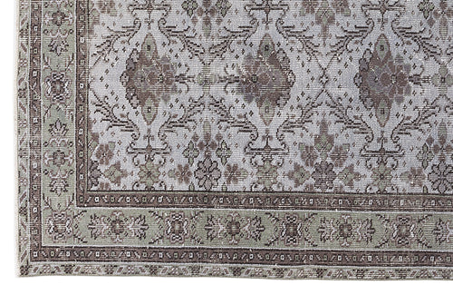 Load image 1 in gallery view. Criana - Vintage Floral Rug - 5'10 X 9'3