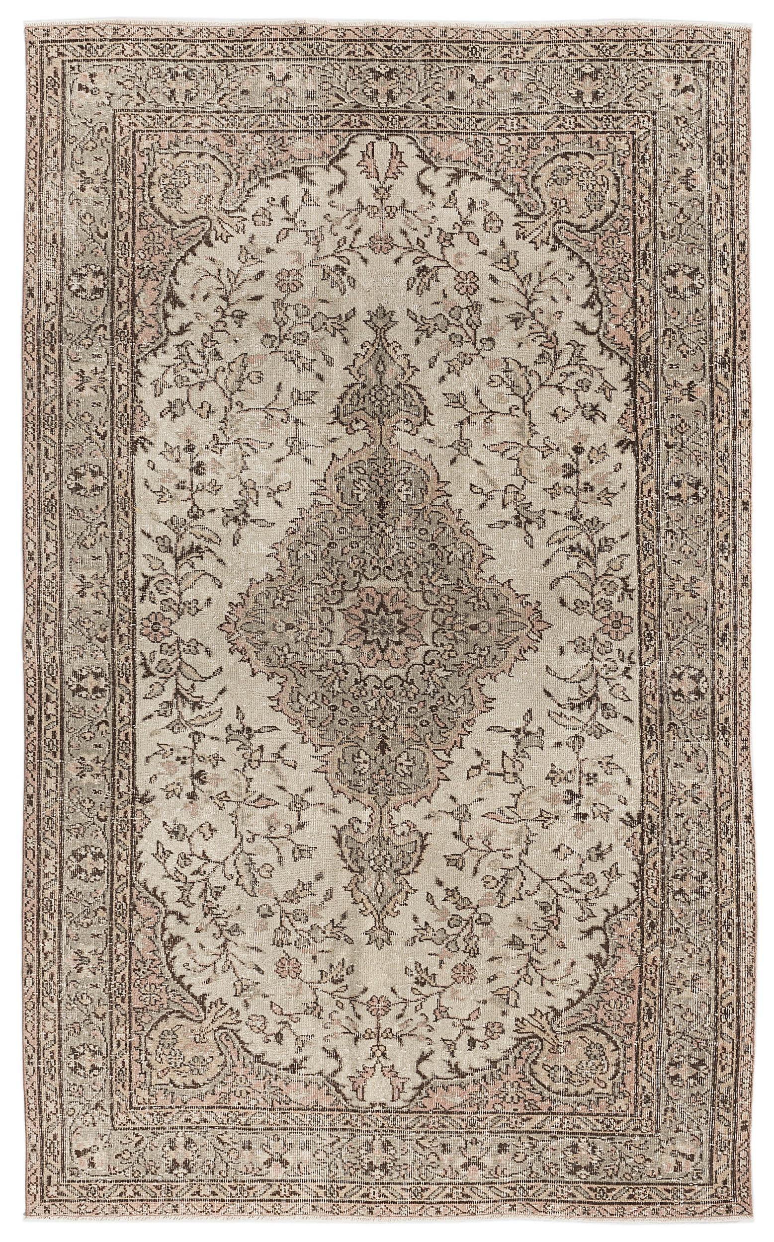 Mevesa - Vintage Medallion Rug - 5'4 X 8'11