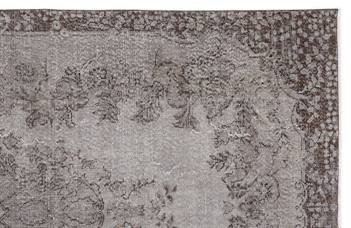 Load image 1 in gallery view. Dreatula - Vintage Medallion Rug - 5'4 X 10'2