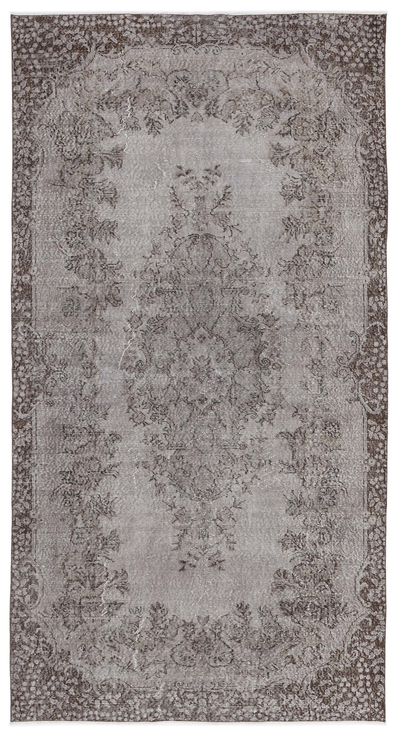 Dreatula - Vintage Medallion Rug - 5'4 X 10'2