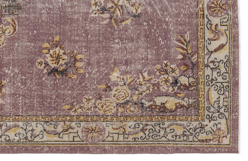 Load image 1 in gallery view. Tralara - Vintage Medallion Rug - 5'9 X 9'11