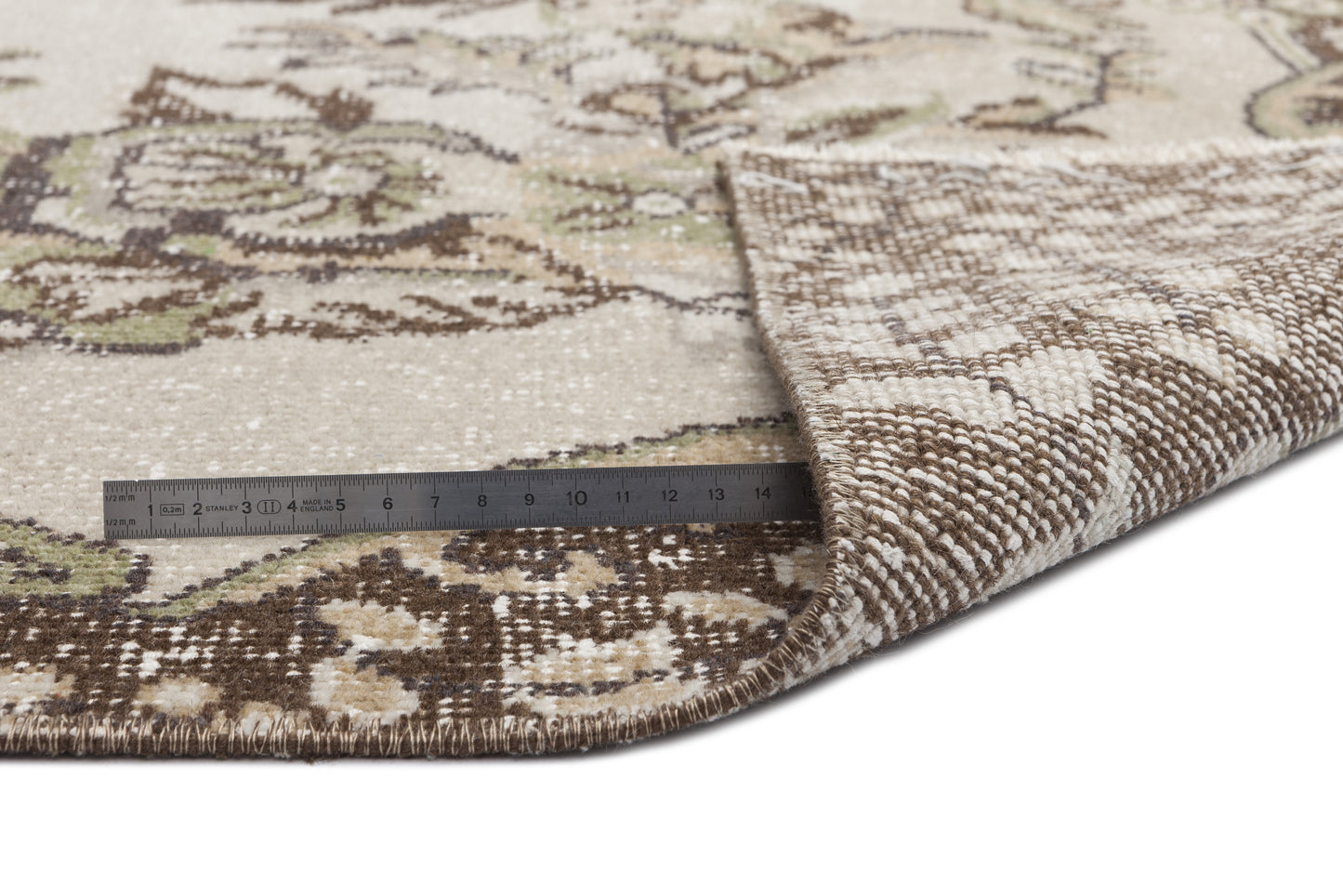 Droas - Vintage Medallion Rug - 5'8 X 9'3