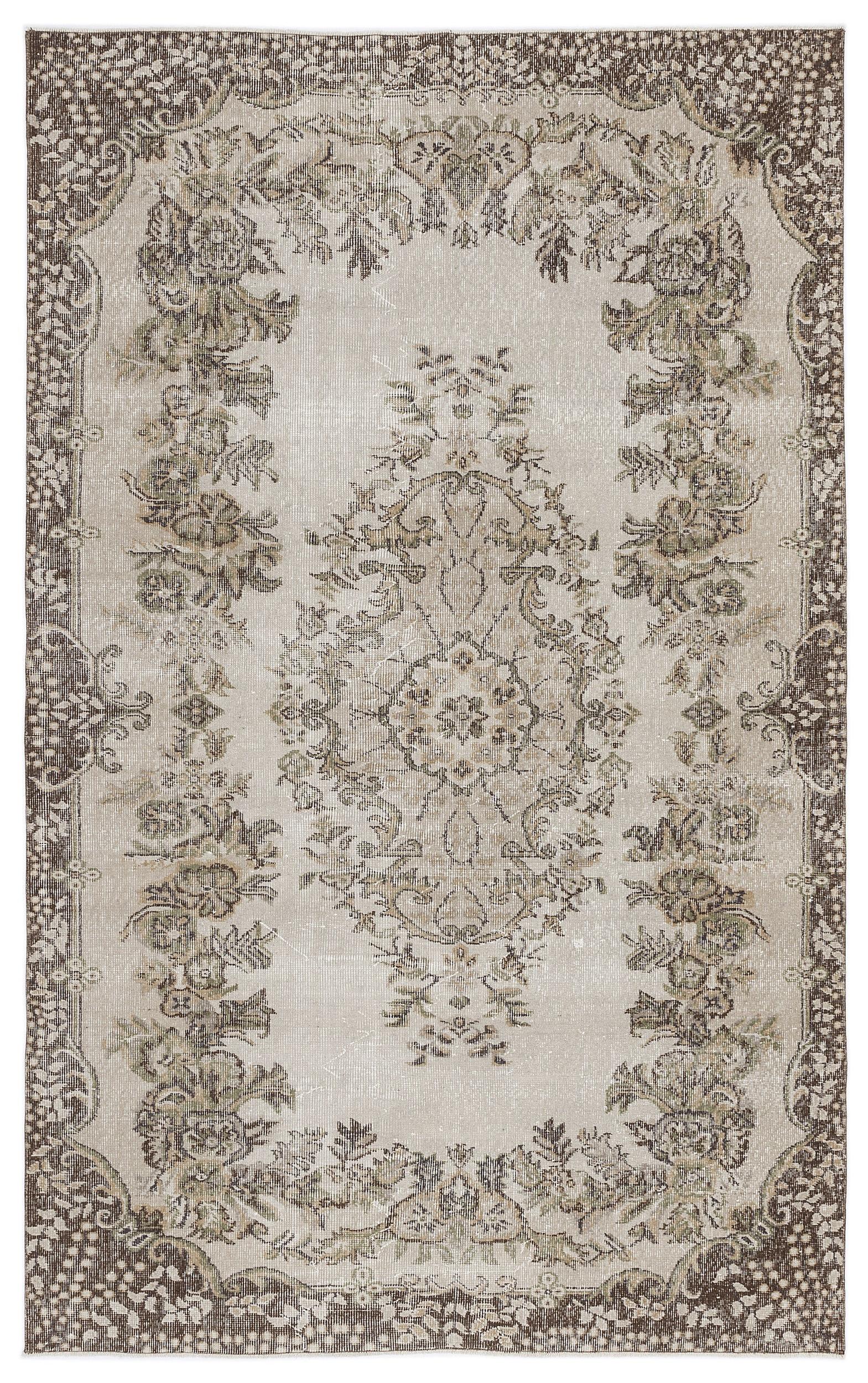 Droas - Vintage Medallion Rug - 5'8 X 9'3