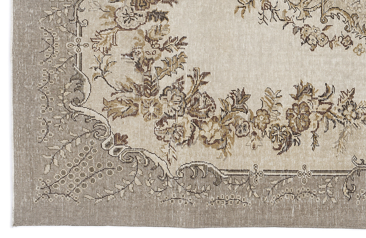 Pakaon - Vintage Medallion Rug - 6'4 X 9'6