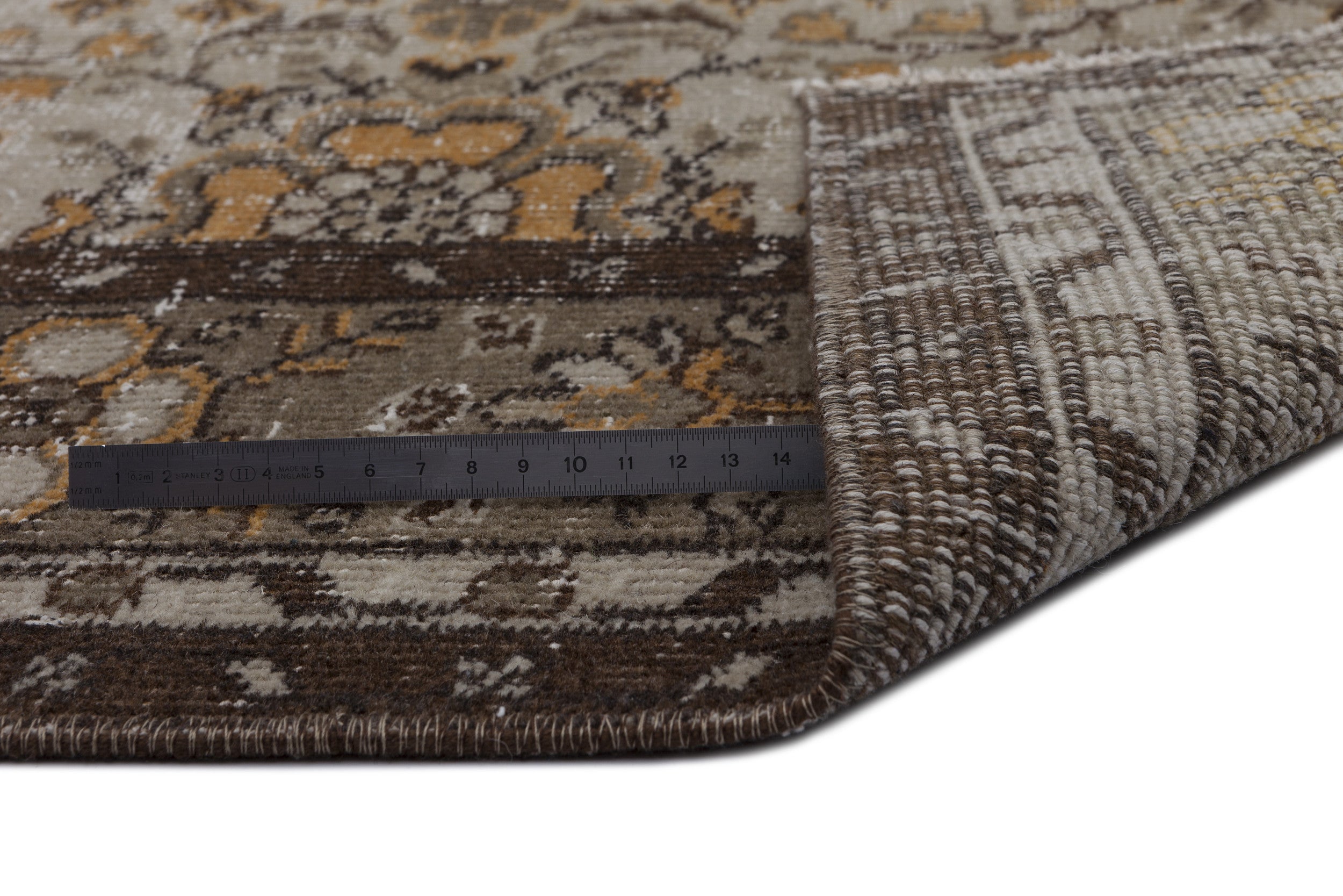 Penaa - Vintage Floral Rug - 5'9 X 9'1