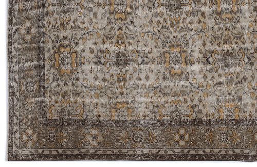 Load image 1 in gallery view. Penaa - Vintage Floral Rug - 5'9 X 9'1