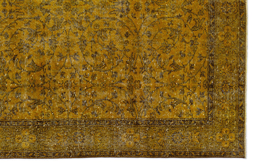 Load image 1 in gallery view. Bruya - Vintage Distressed Rug - 5'6 X 9'6