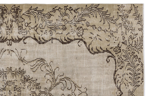 Load image 1 in gallery view. Bonuta - Vintage Medallion Rug - 5'7 X 8'8