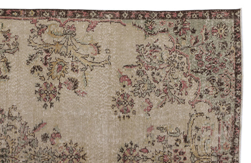 Load image 1 in gallery view. Flaufais - Vintage Medallion Rug - 5'8 X 9'10