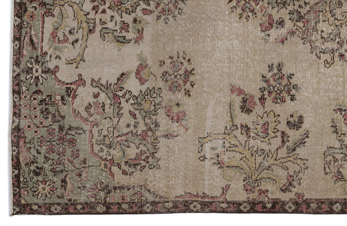 Load image 1 in gallery view. Flaufais - Vintage Medallion Rug - 5'8 X 9'10