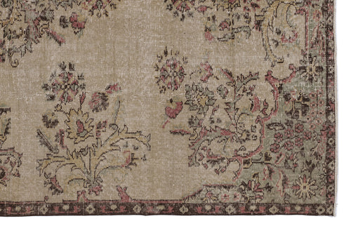 Load image 1 in gallery view. Flaufais - Vintage Medallion Rug - 5'8 X 9'10