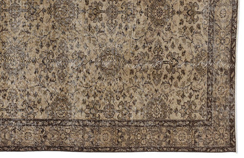 Load image 1 in gallery view. Hapama - Vintage Floral Rug - 5'5 X 8'11