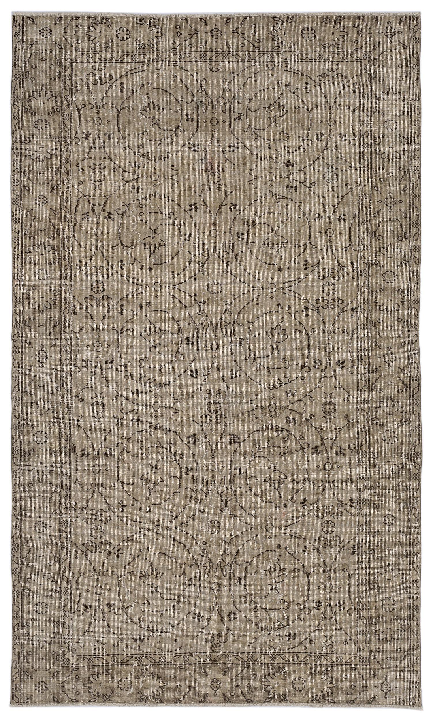 Dreayn - Vintage Floral Rug - 4'8 X 8'0