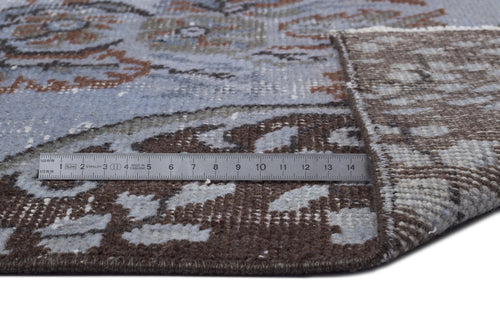 Load image 1 in gallery view. Zisoane - Vintage Medallion Rug - 5'7 X 10'0