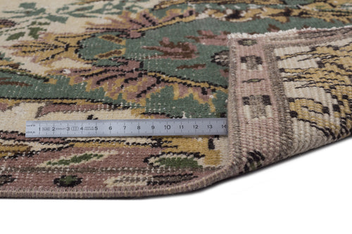Load image 1 in gallery view. Keubura - Vintage Medallion Rug - 5'6 X 9'5