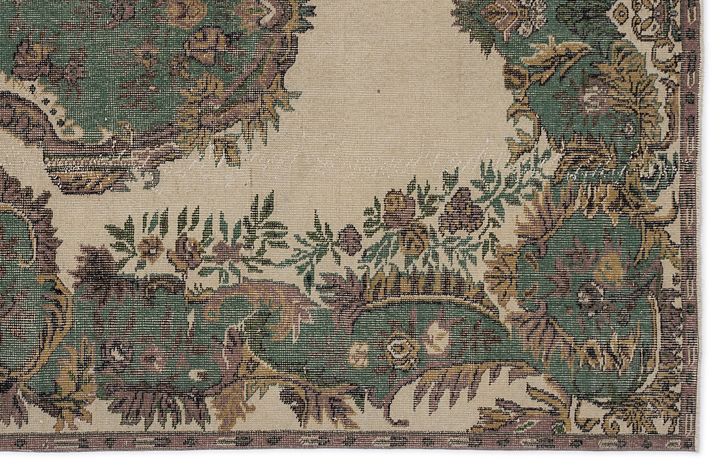 Keubura - Vintage Medallion Rug - 5'6 X 9'5