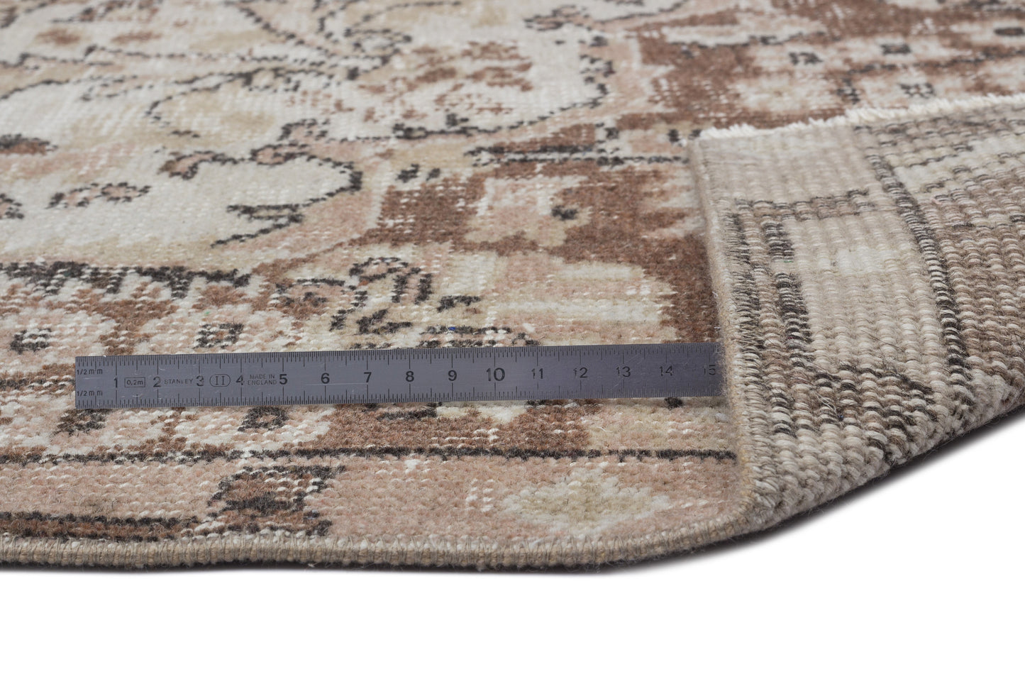 Mafata - Vintage Medallion Rug - 5'11 X 9'5