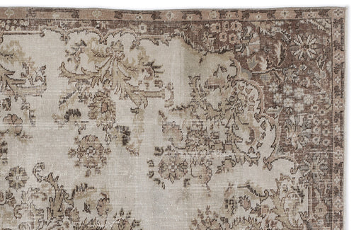 Load image 1 in gallery view. Mafata - Vintage Medallion Rug - 5'11 X 9'5