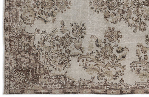 Load image 1 in gallery view. Mafata - Vintage Medallion Rug - 5'11 X 9'5