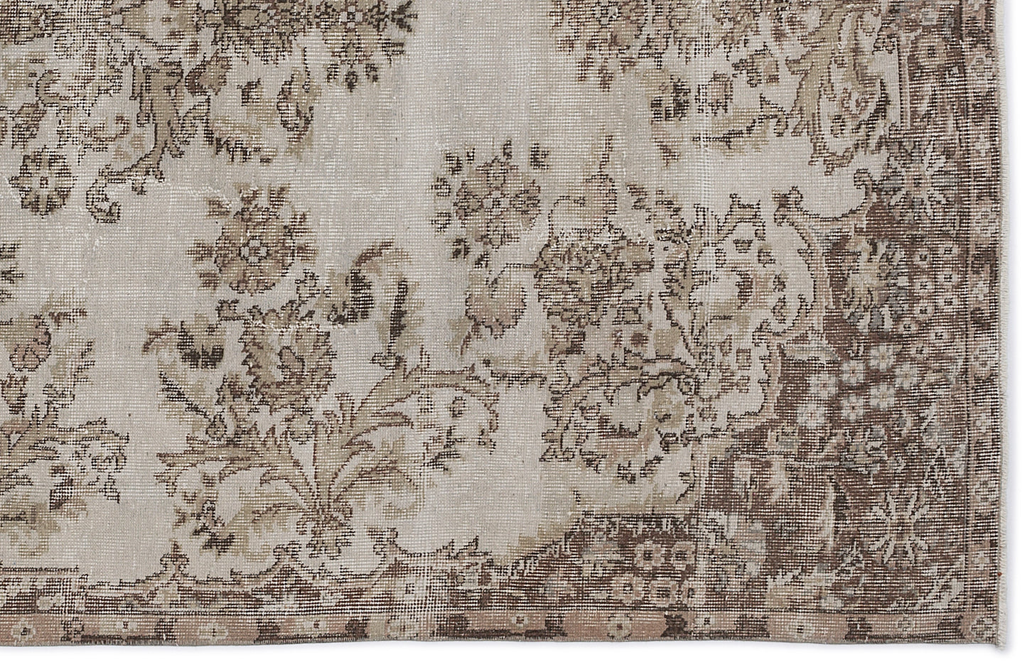 Mafata - Vintage Medallion Rug - 5'11 X 9'5