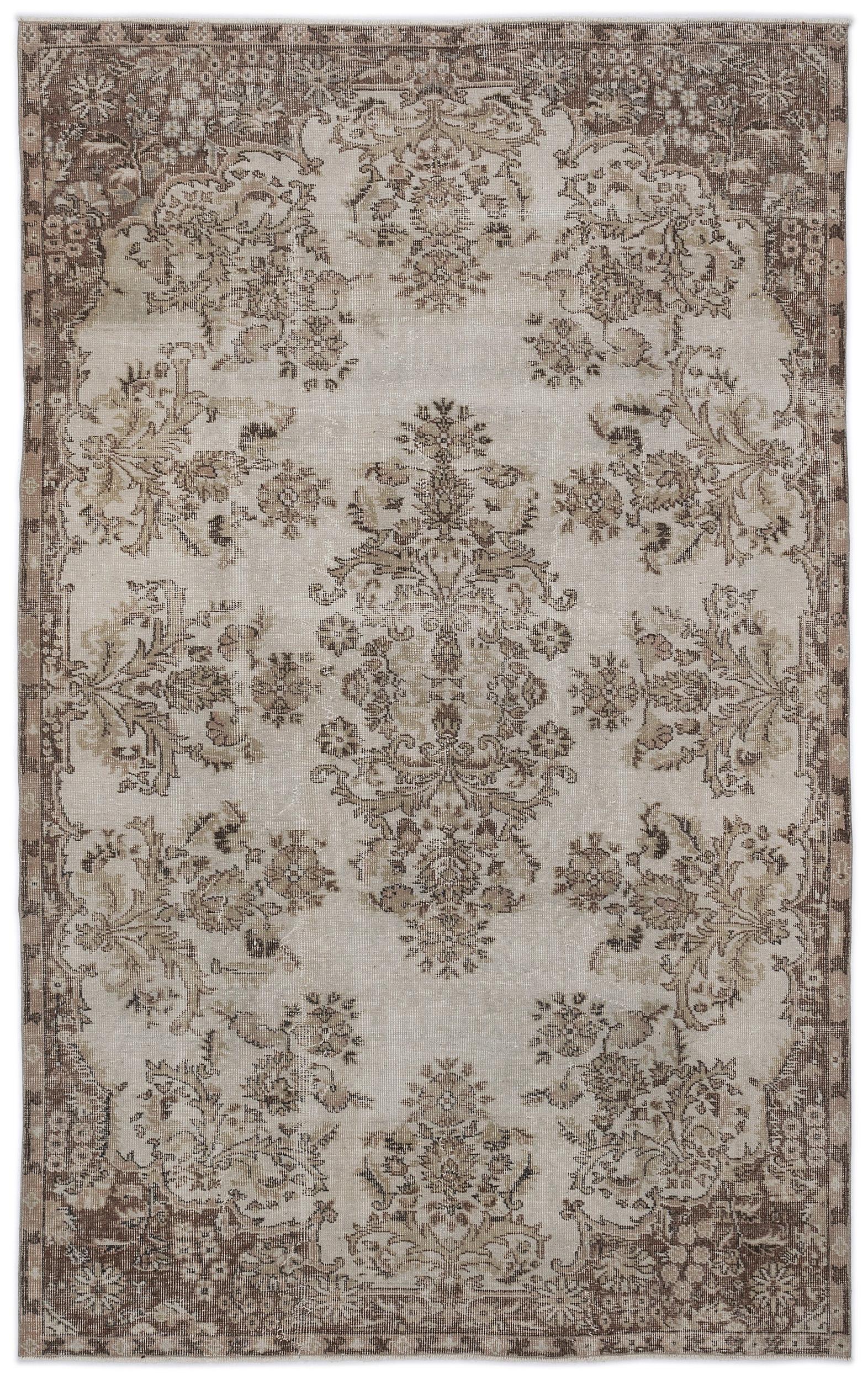 Mafata - Vintage Medallion Rug - 5'11 X 9'5