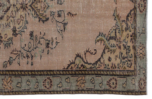 Load image 1 in gallery view. Kageta - Vintage Medallion Rug - 5'5 X 8'11