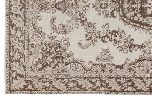 Load image 1 in gallery view. Zioma - Vintage Medallion Rug - 5'6 X 9'4