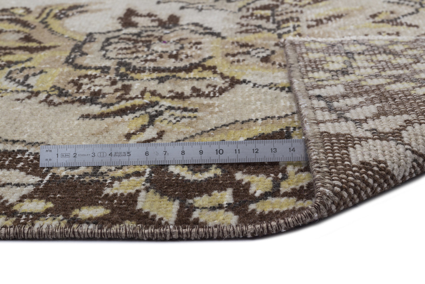 Domaex - Vintage Medallion Rug - 5'5 X 9'5