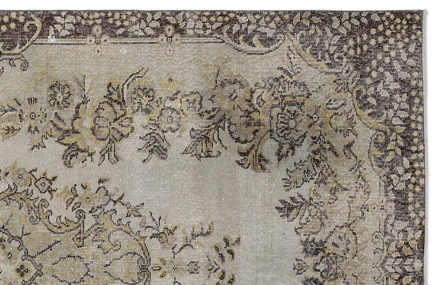 Domaex - Vintage Medallion Rug - 5'5 X 9'5